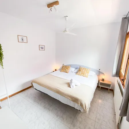 El Penell Ponent Apartment *